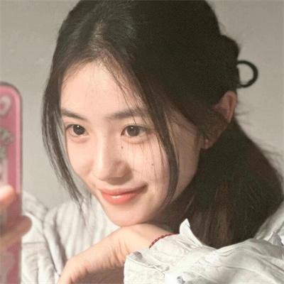 家庭圣女 海报